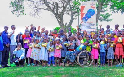 Solar-lanterns-group-photo Bugweri children group photo
