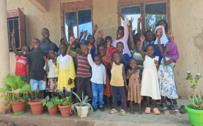 The children of the Nsette Foundation Uganda Reading Class